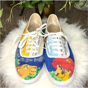 Disney Lion King Hand painted Lace Up Vans
Size Mens 8 Womans 9.5